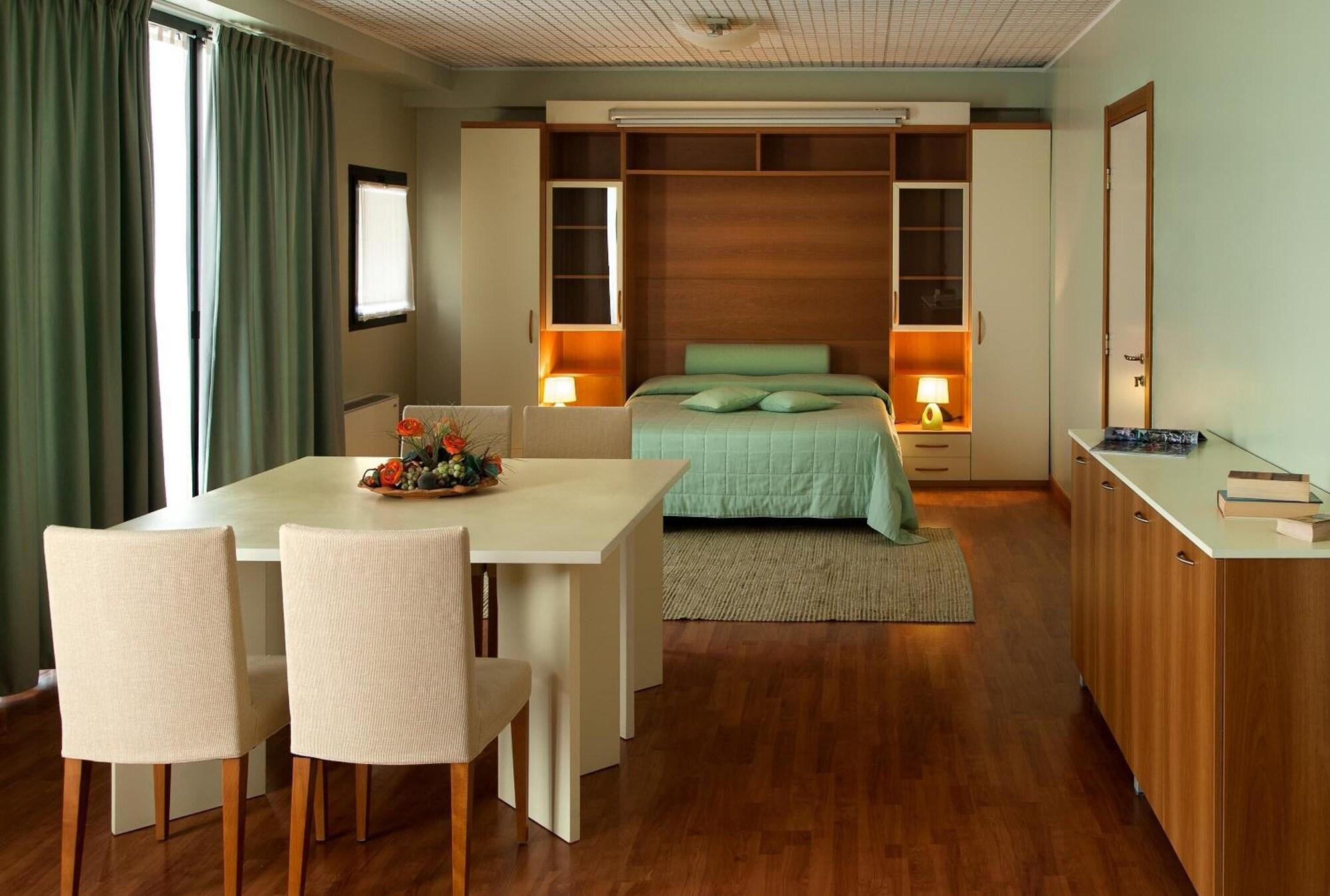 Best Western Hotel Leonardo Da Vinci Erba Eksteriør bilde