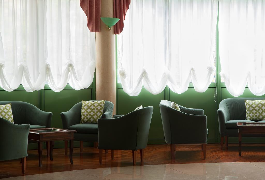 Best Western Hotel Leonardo Da Vinci Erba Eksteriør bilde